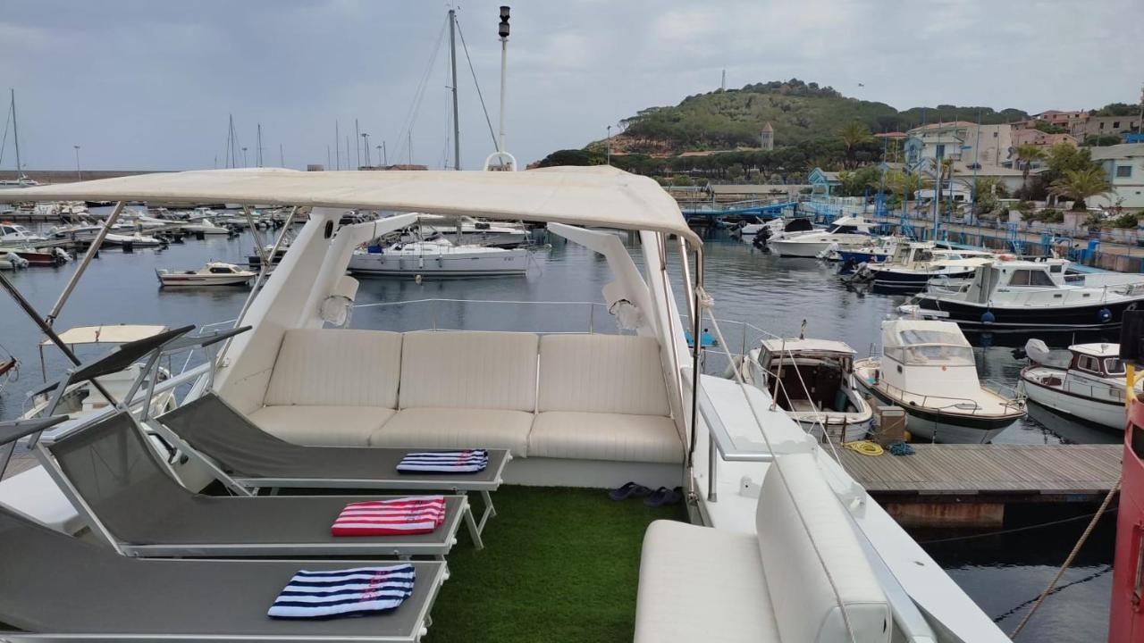 Hotel BOAT&BREAKFAST LUCRETIA, LUXURY yacht Àrbatax Exterior foto